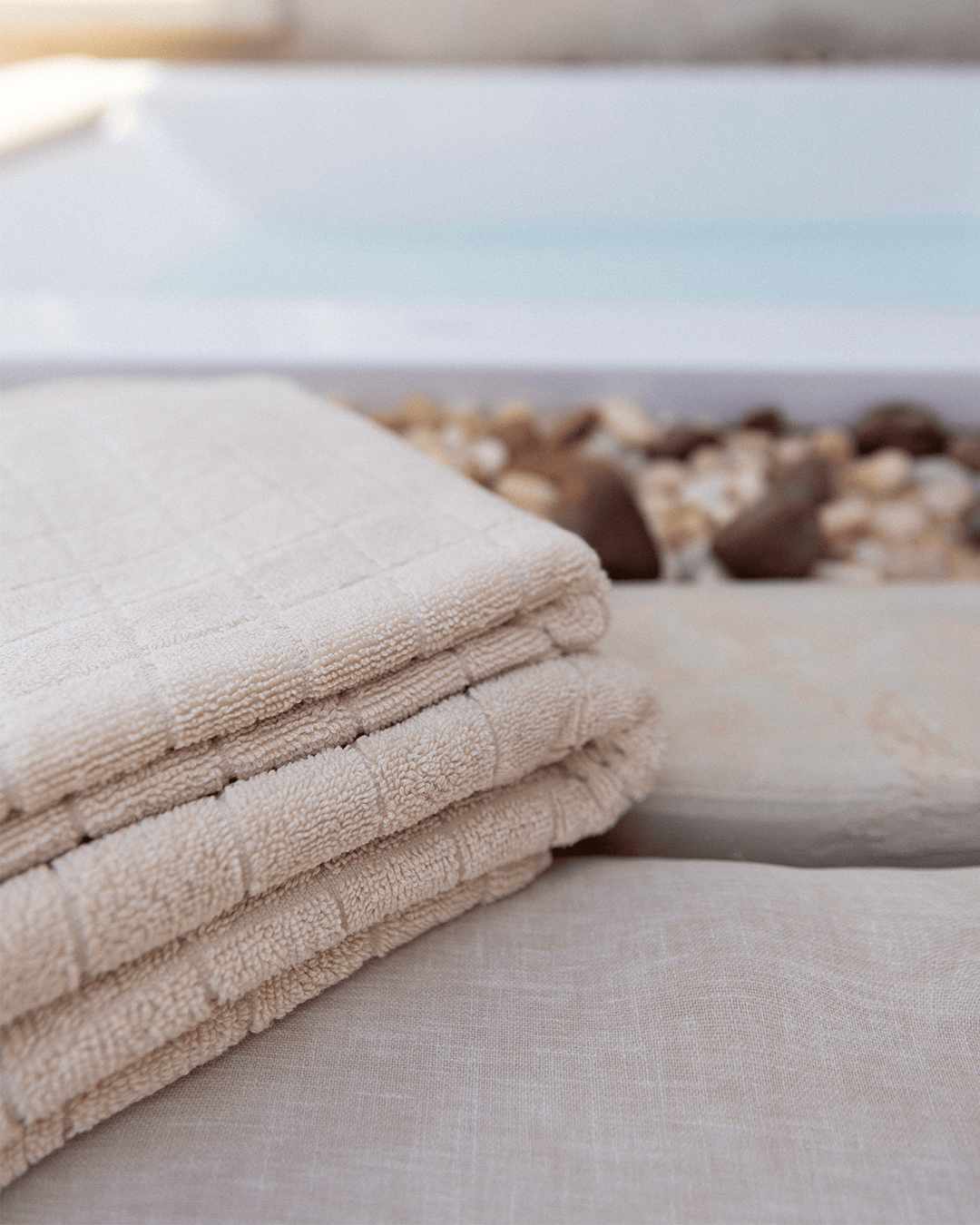 Grid Jacquard Towel 600 GSM