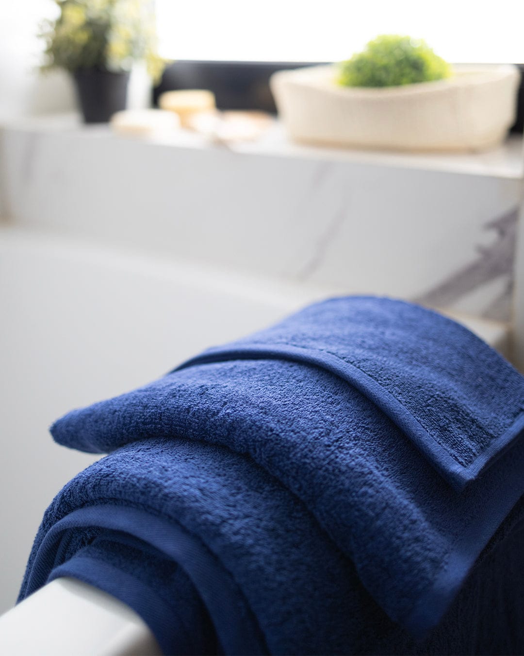 Plain Cotton Bath Towels 600 GSM – Soft & Absorbent
