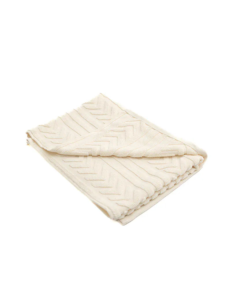 Streams Jacquard Towel 600 GSM