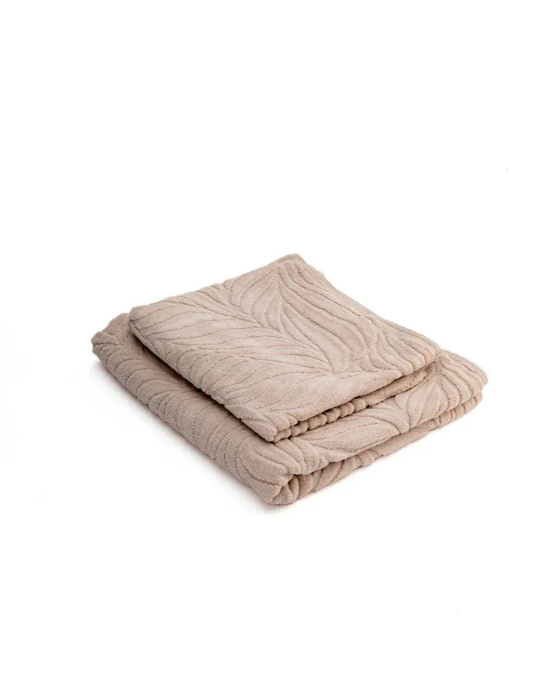Vine Jacquard Towel 600GSM