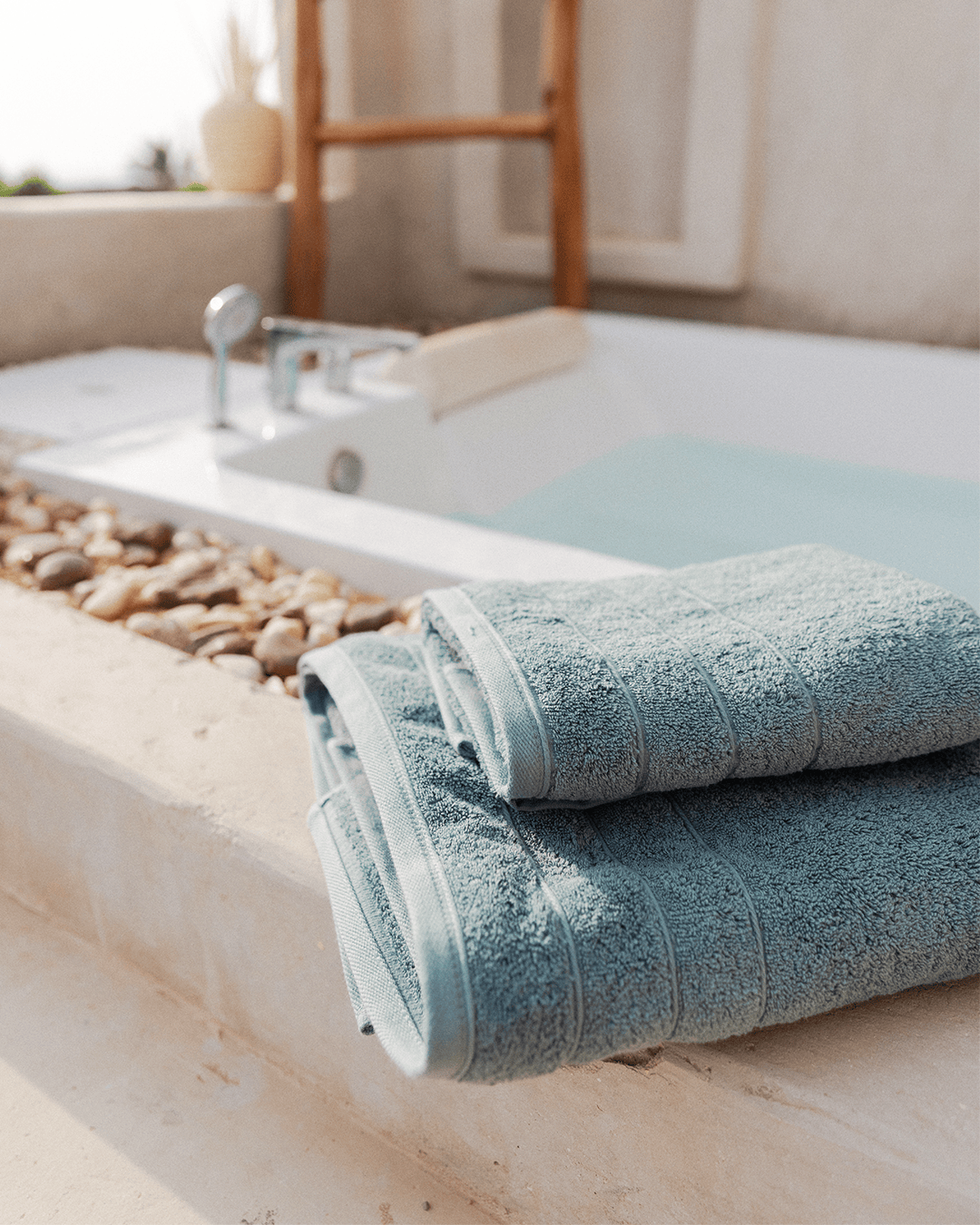 Essential Trim Towel 600 GSM