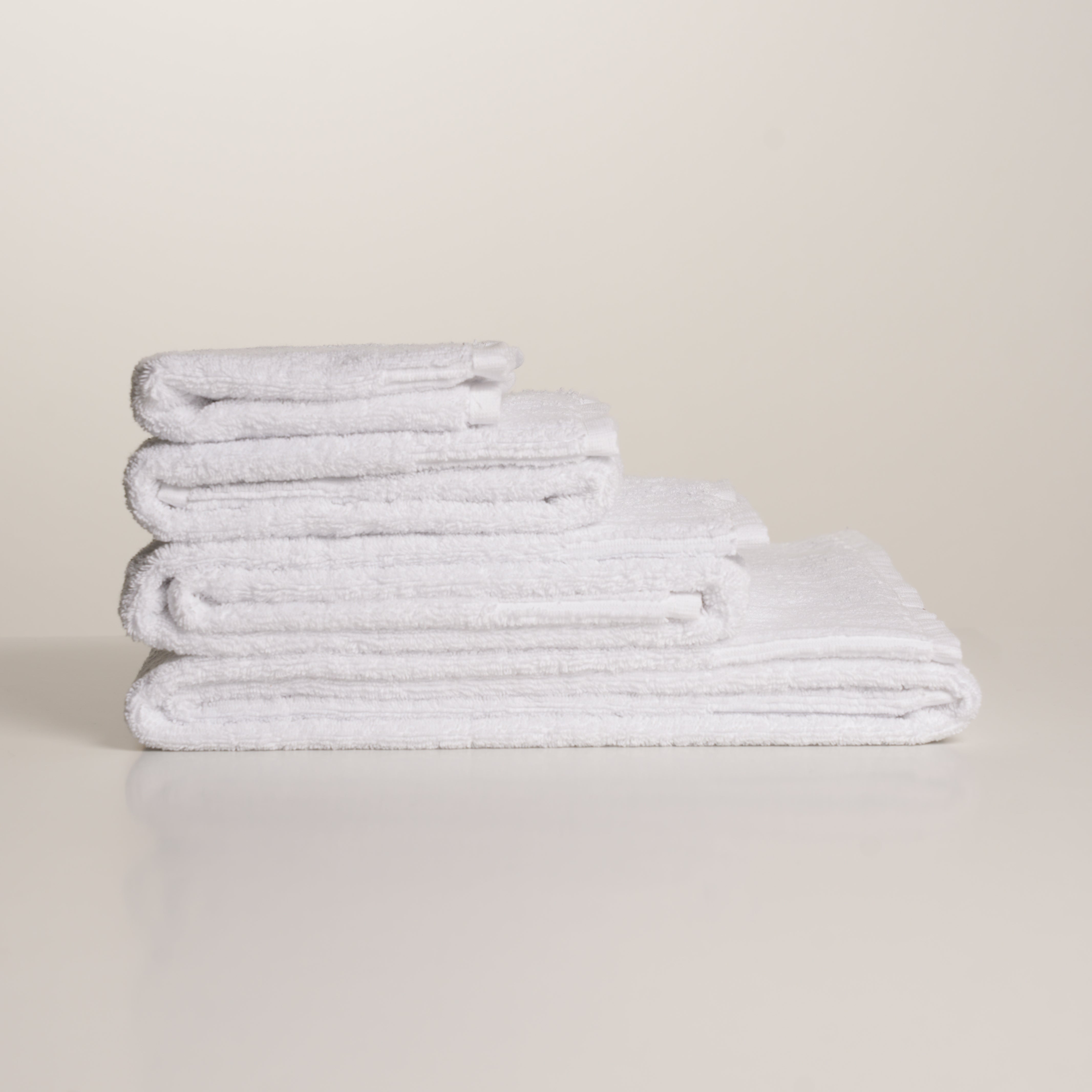 White Towels (Set of 4)