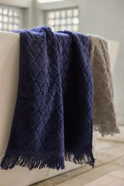 Trifle Jacquard Towel 600 GSM