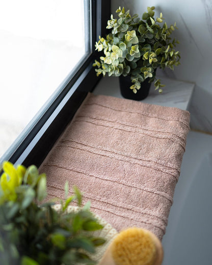 Divine Jacquard Towel 550GSM