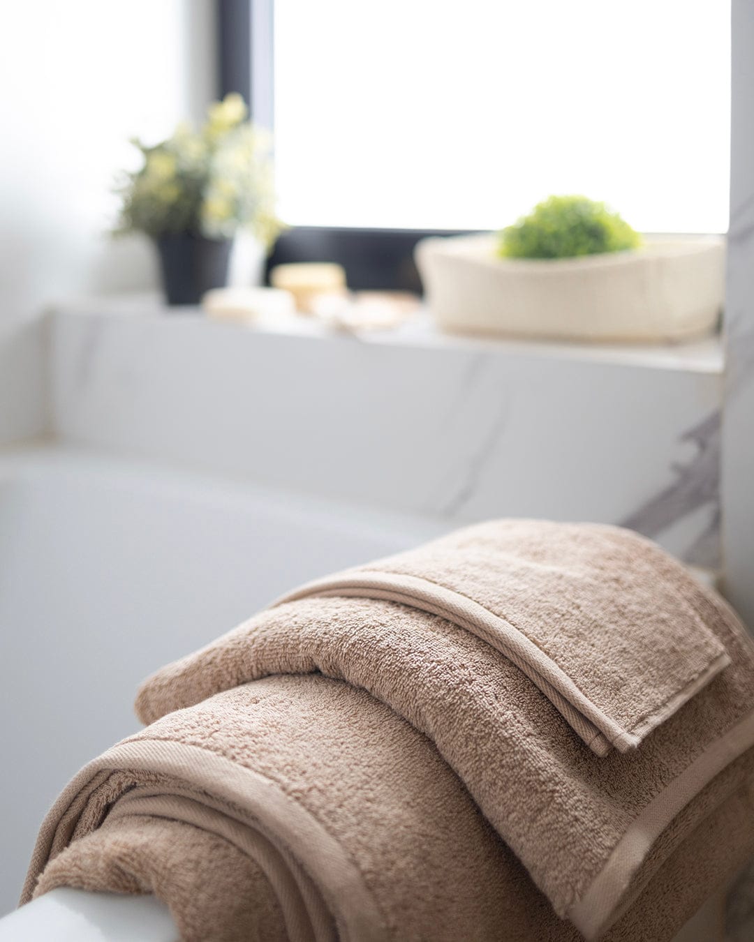 Plain Cotton Bath Towels 600 GSM – Soft & Absorbent