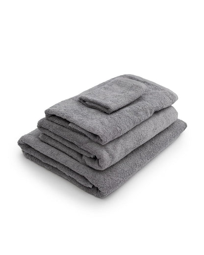 Plain Cotton Bath Towels 600 GSM – Soft & Absorbent