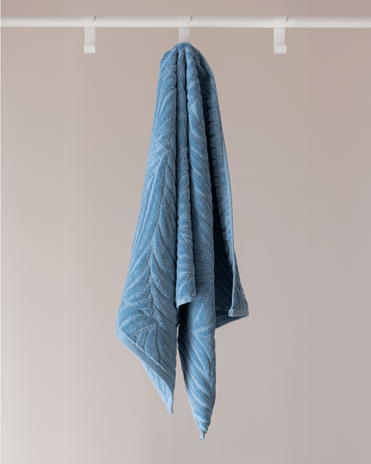 Vine Jacquard Towel 600GSM