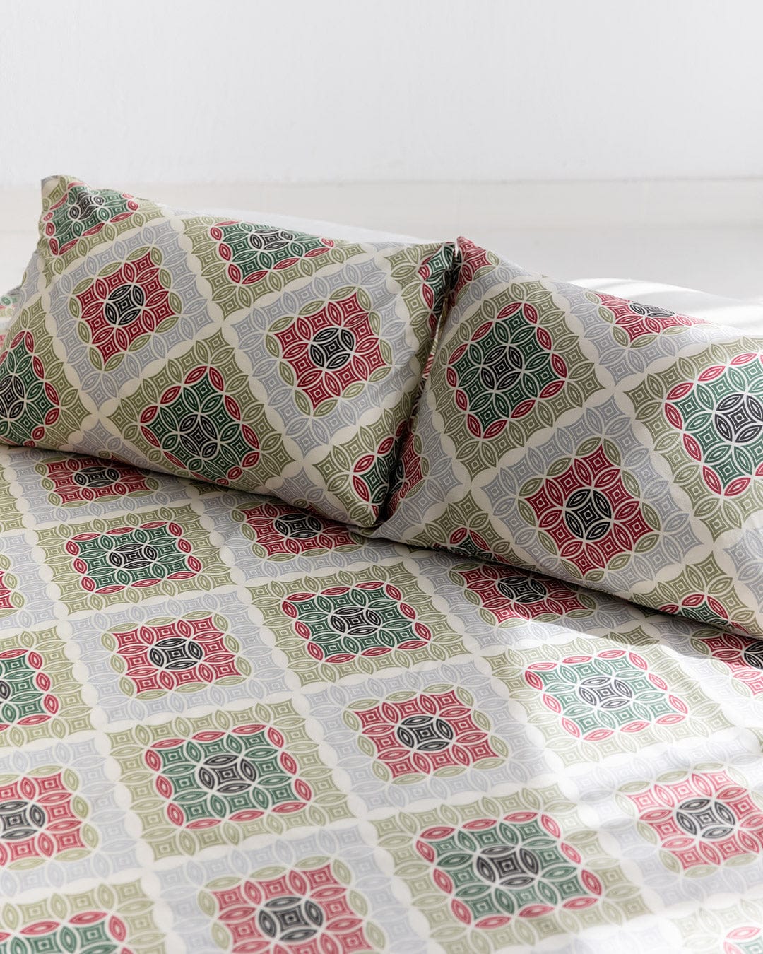 Crimson Flat Bedsheet