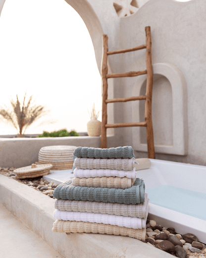 Soft Ribbed Jacquard Towel 600 GSM