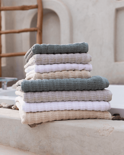Soft Ribbed Jacquard Towel 600 GSM