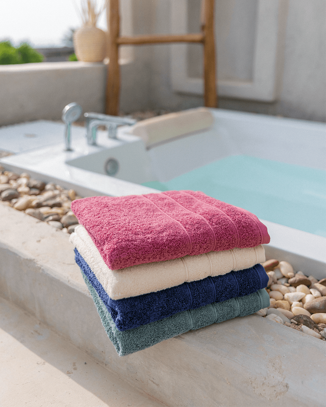 Essential Trim Towel 600 GSM