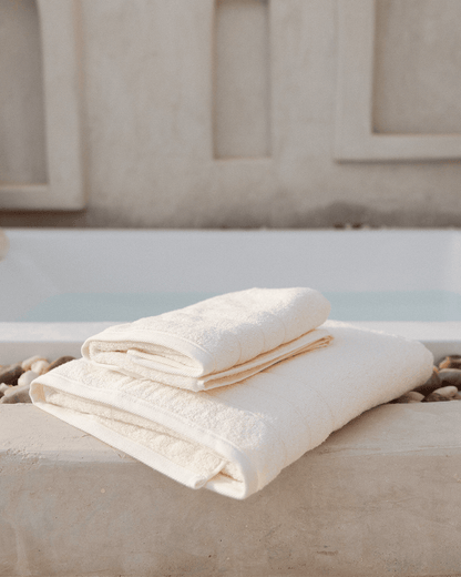 Essential Trim Towel 600 GSM